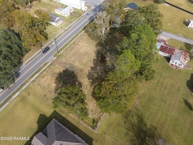 209 W Milton Ave, Milton, LA 70558 - photo 7