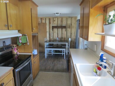 3140 SW Hailey Ave, Pendleton, OR 97801 - photo 5