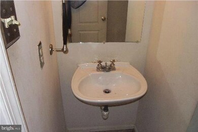 7940 Suiter Way, Hyattsville, MD 20785 - photo 5