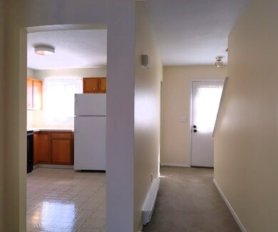 170 E Hadley Rd unit 109, Amherst, MA 01002 - photo 3