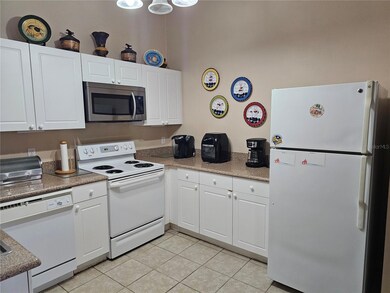 8815 Grand Palms Cir unit B, Kissimmee, FL 34747 - photo 4