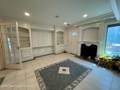 17 Mercury Ln, Staten Island, NY 10314 - photo 5