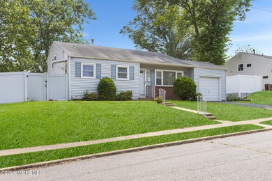 13 Copper Ln Hazlet, NJ-05