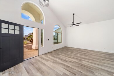 6-web-or-mls-3640 W Sadler Pl - MLS Imag