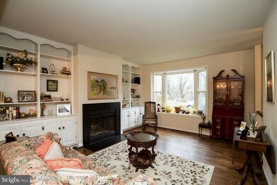 11510 Pine Cone Ct, Reston, VA 20191 - photo 4