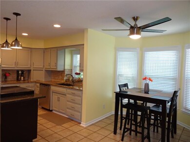 Kitchen w/Granite Countertops