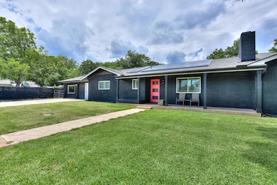 1407 E 19th St, Georgetown, TX 78626 - photo 3