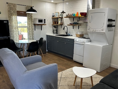 1943 Cr 321, Glen Rose, TX 76043 - photo 3