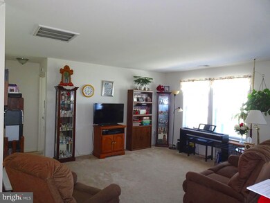 779 Bristol Dr, Greencastle, PA 17225 - photo 6