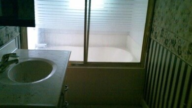 138 Cedarwood Ct, Harrodsburg, KY 40330 - photo 3