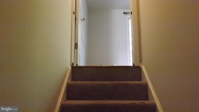 6020 Rowanberry Dr, Elkridge, MD 21075 - photo 4