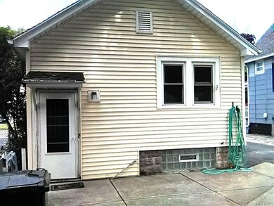 161 Stenzil St, North Tonawanda, NY 14120 - photo 3