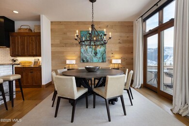 las_vistas_28_interior_dining