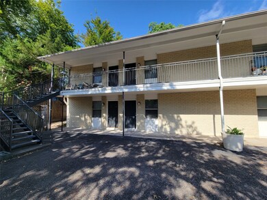 845 Beverly St unit 6, Houston, TX 77007 - photo 2