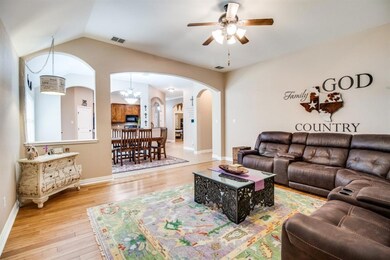 1015 Vintage Ave, Gainesville, TX 76240 - photo 5