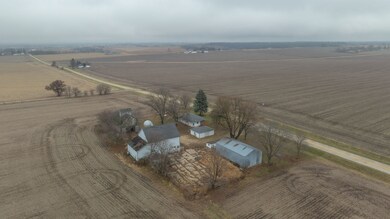 2610 S Klinger Rd, Pecatonica, IL 61063 - photo 7
