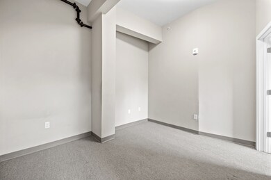5 Pleasant St unit 501, Worcester, MA 01609 - photo 6