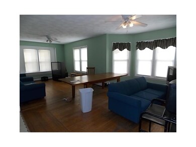 131 Richard St, Cranston, RI 02910 - photo 4