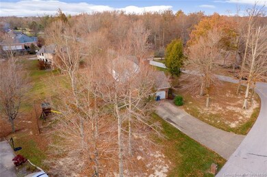 4110 Doe Ridge Dr, Floyds Knobs, IN 47119 - photo 5