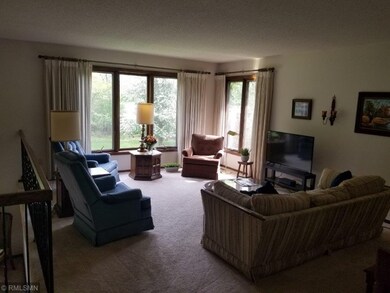 20190517_095851.jpg living room.jpg