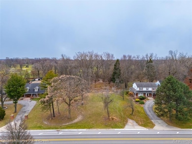 13000 Plumbrook Rd, Sterling Heights, MI 48312 - photo 3