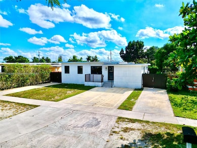 272 E 54th St, Hialeah, FL 33013 - photo 2