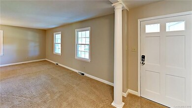 1412 Mount Vernon Ave, Statesville, NC 28677 - photo 3