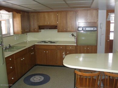 5458 Woodland Ave, Pocono Pines, PA 18350 - photo 5