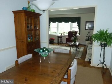 210 Dorset Way, Chalfont, PA 18914 - photo 4