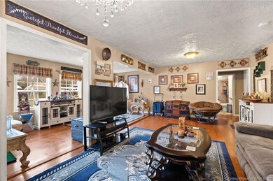 727 E Walnut St, Corydon, IN 47112 - photo 6