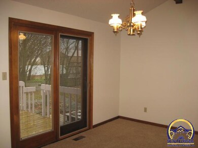 8135 SW 61st St, Topeka, KS 66610 - photo 4