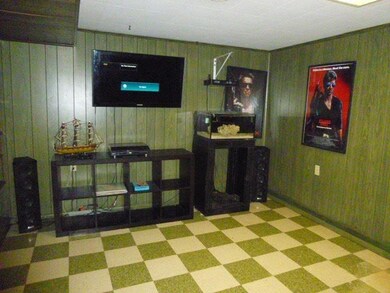 204 Leland Lake Dr, Jacksonville, IL 62650 - photo 7