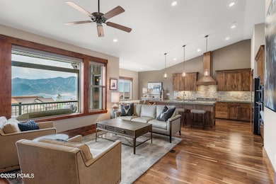 003_1738viewsidecir-1_520