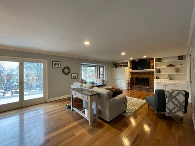 807 S River Rd, Naperville, IL 60540 - photo 4