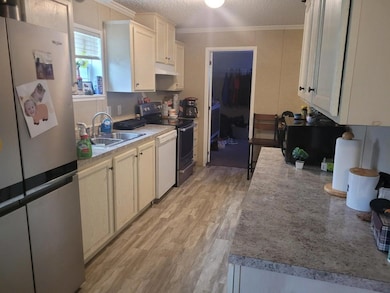 301 S Cedar St, Commerce, OK 74339 - photo 5