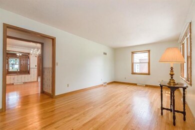 803 NW Zaun Ave, Blue Springs, MO 64015 - photo 2