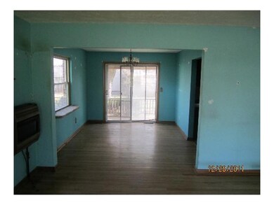 818 Rosemore Ave, Columbus, OH 43213 - photo 3