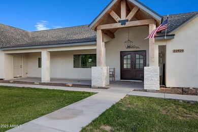 22929 E Munoz St, Queen Creek, AZ 85142 - photo 2