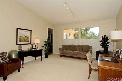 AMENITIES:     FORMAL LIVING ROOM  Ã¢â‚¬Â¢Carpeted