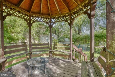 8721 Eddington Rd, Parkville, MD 21234 - photo 5