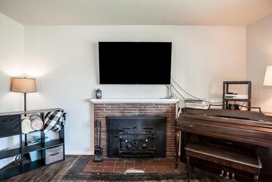Fireplace 14th