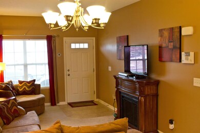 Entry/Living Room