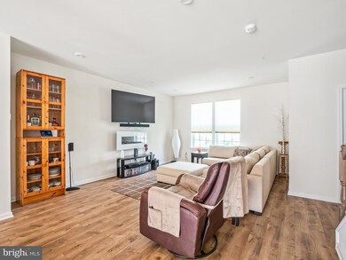 2732 Pinebrook Rd, Landover, MD 20785 - photo 7