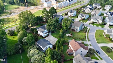 1508 Braden Overlook Ct, Apex, NC 27502 - photo 4