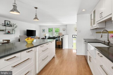 2602 Armada St, Herndon, VA 20171 - photo 7