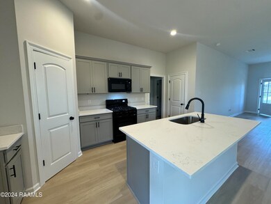 003 KITCHEN