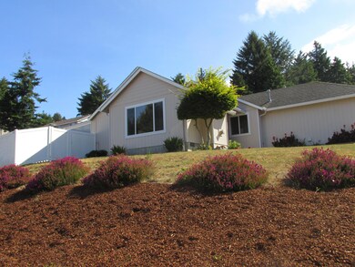 1817 SE 19th St, Lincoln City, OR 97367 - photo 3