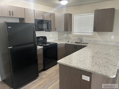 6355 N Silver Fox Rd, Ammon, ID 83401 - photo 4