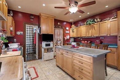 Huge Kitchen with Tons of cabinet space and an exp