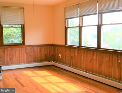 213 W Spring St, Bechtelsville, PA 19505 - photo 5